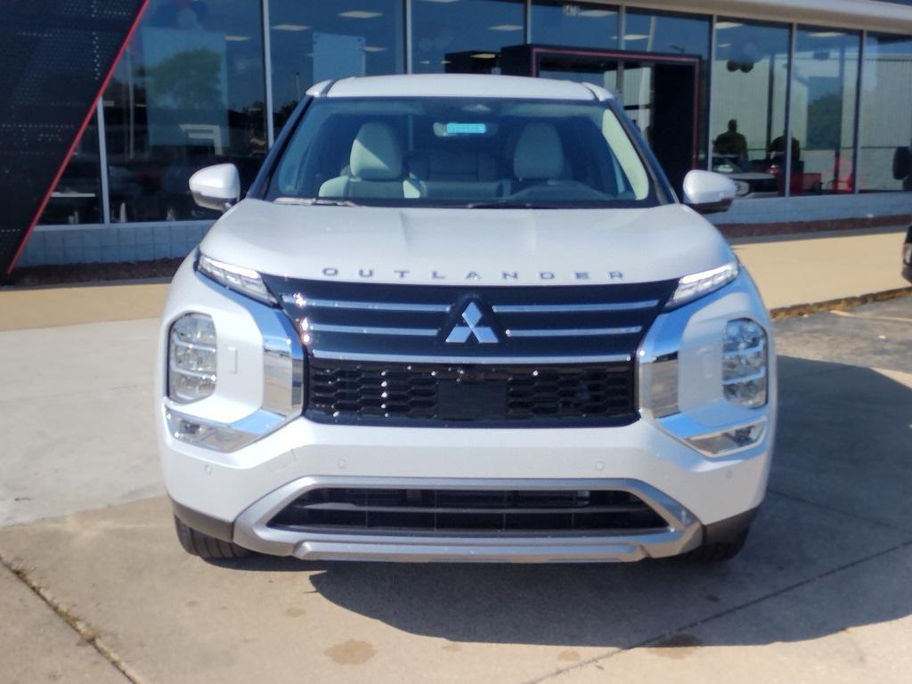 new 2025 Mitsubishi Outlander car, priced at $35,500
