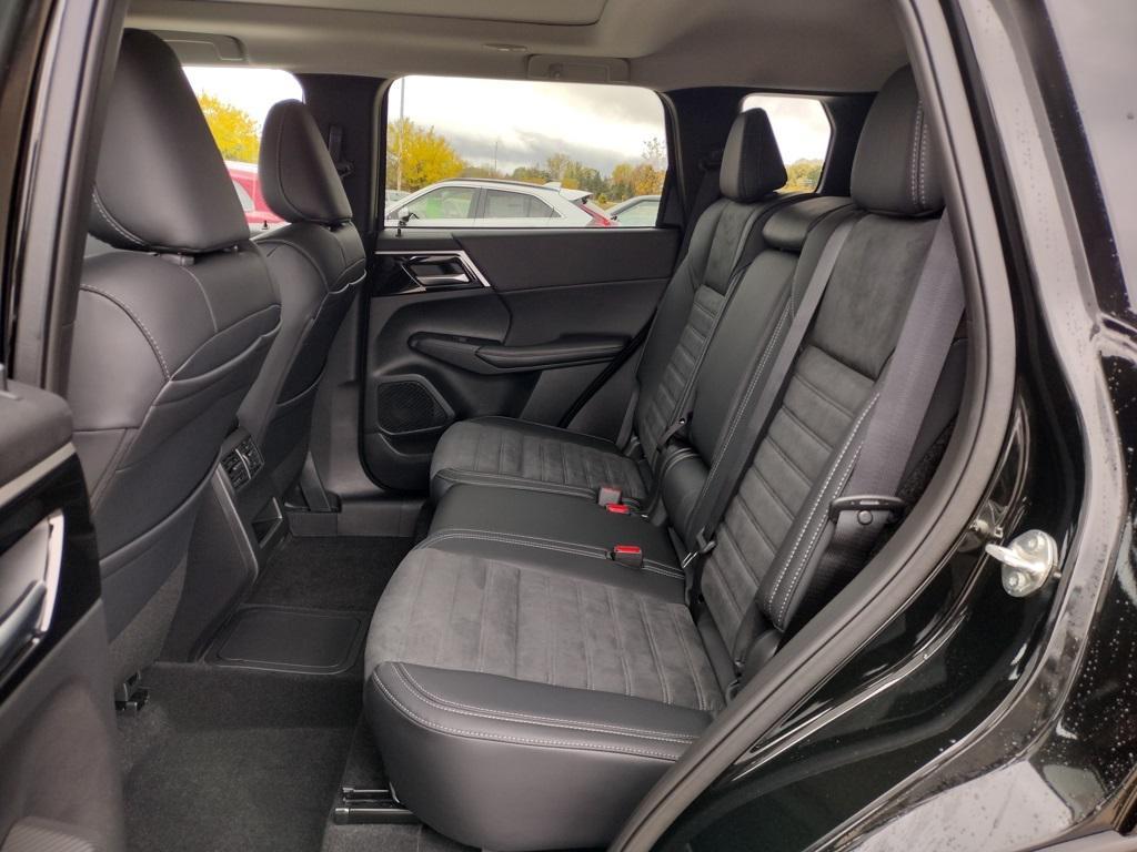 new 2025 Mitsubishi Outlander PHEV car, priced at $46,000