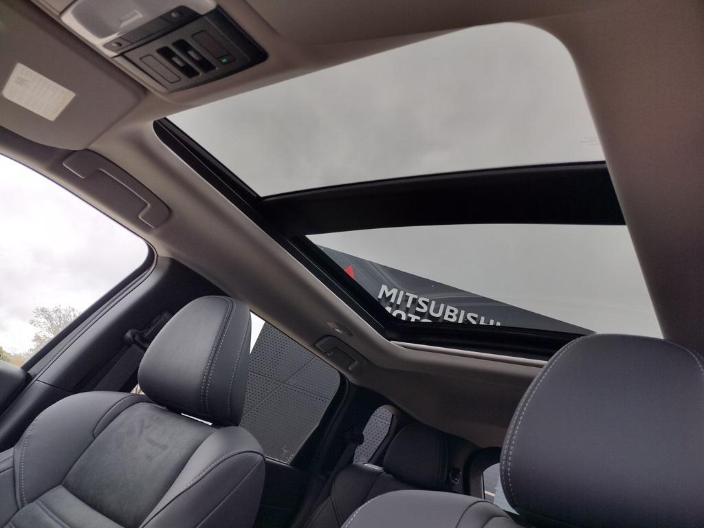 new 2025 Mitsubishi Outlander PHEV car, priced at $46,000