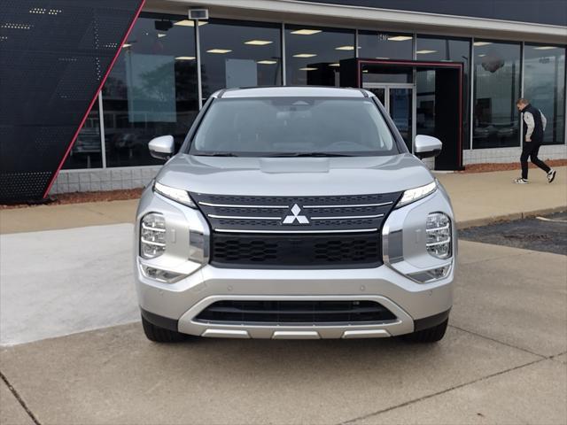 used 2023 Mitsubishi Outlander car, priced at $32,000