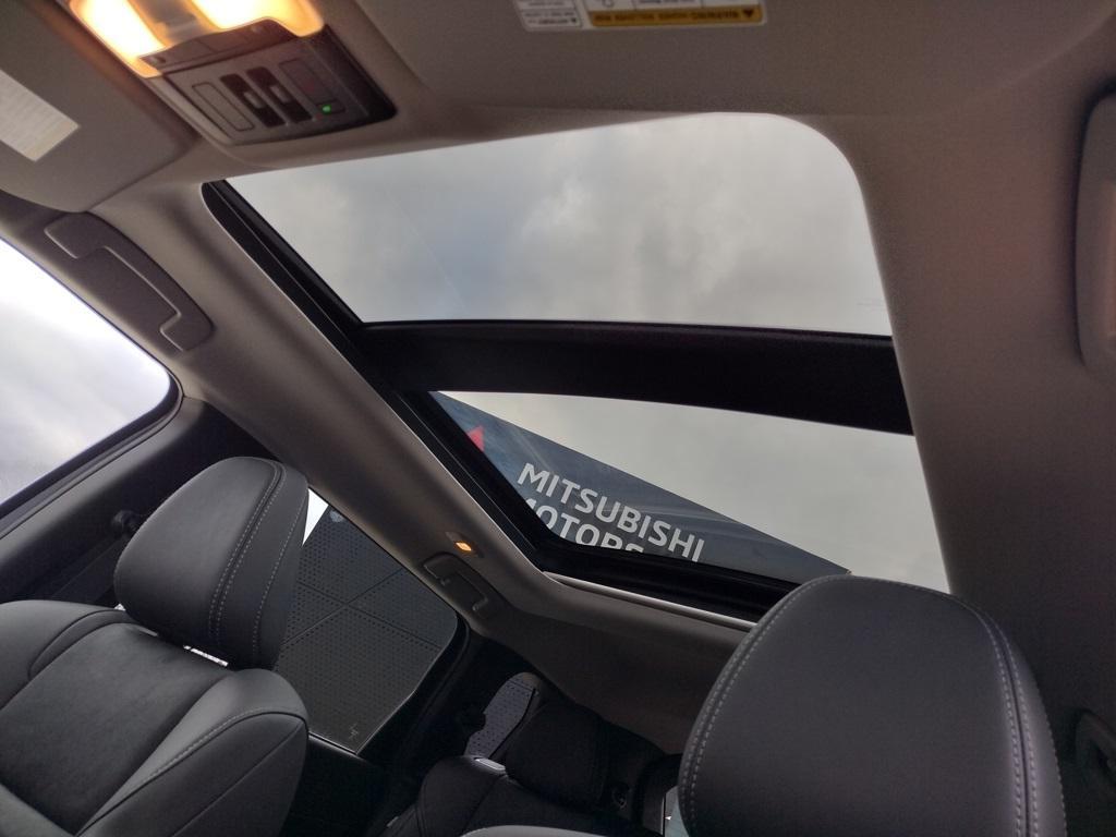 new 2025 Mitsubishi Outlander PHEV car, priced at $46,500