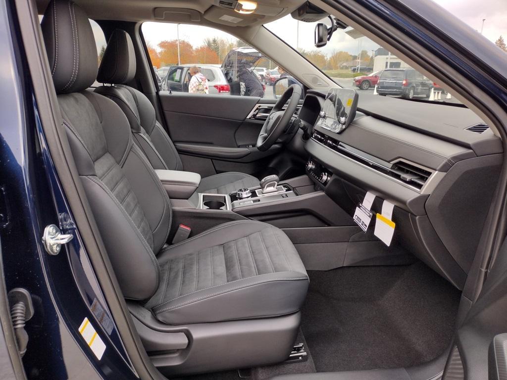 new 2025 Mitsubishi Outlander PHEV car, priced at $46,500