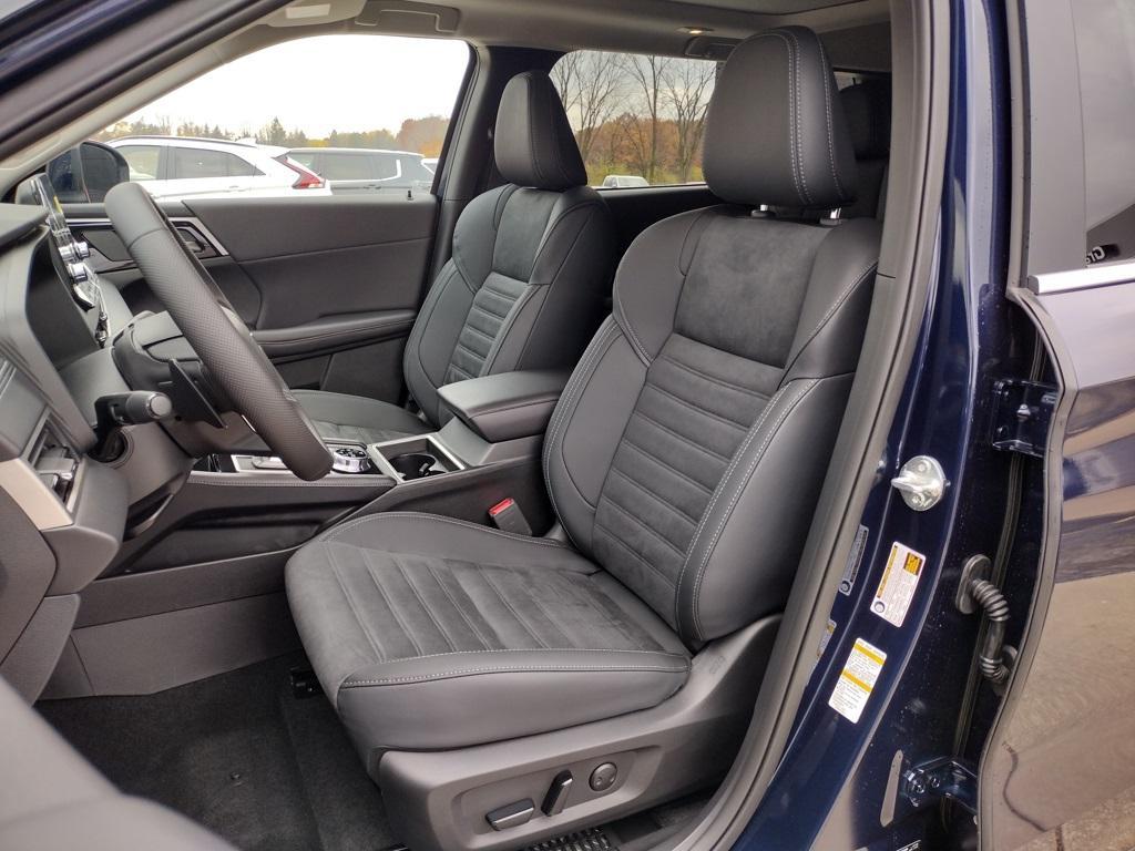 new 2025 Mitsubishi Outlander PHEV car, priced at $46,500