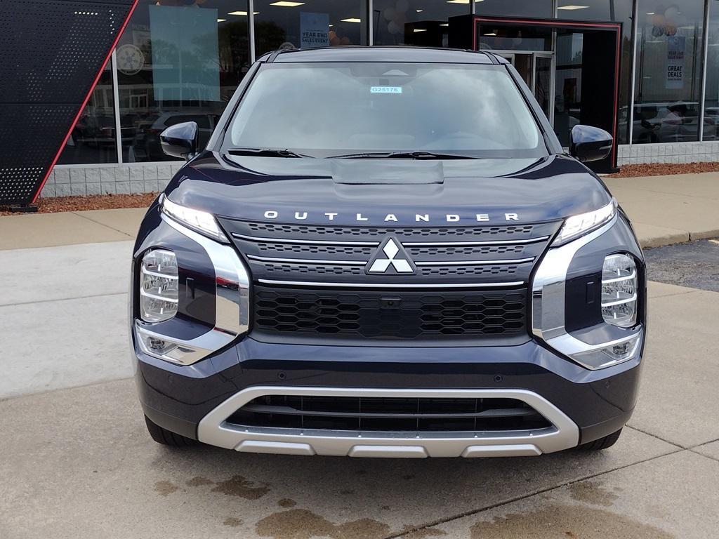 new 2025 Mitsubishi Outlander PHEV car, priced at $46,500