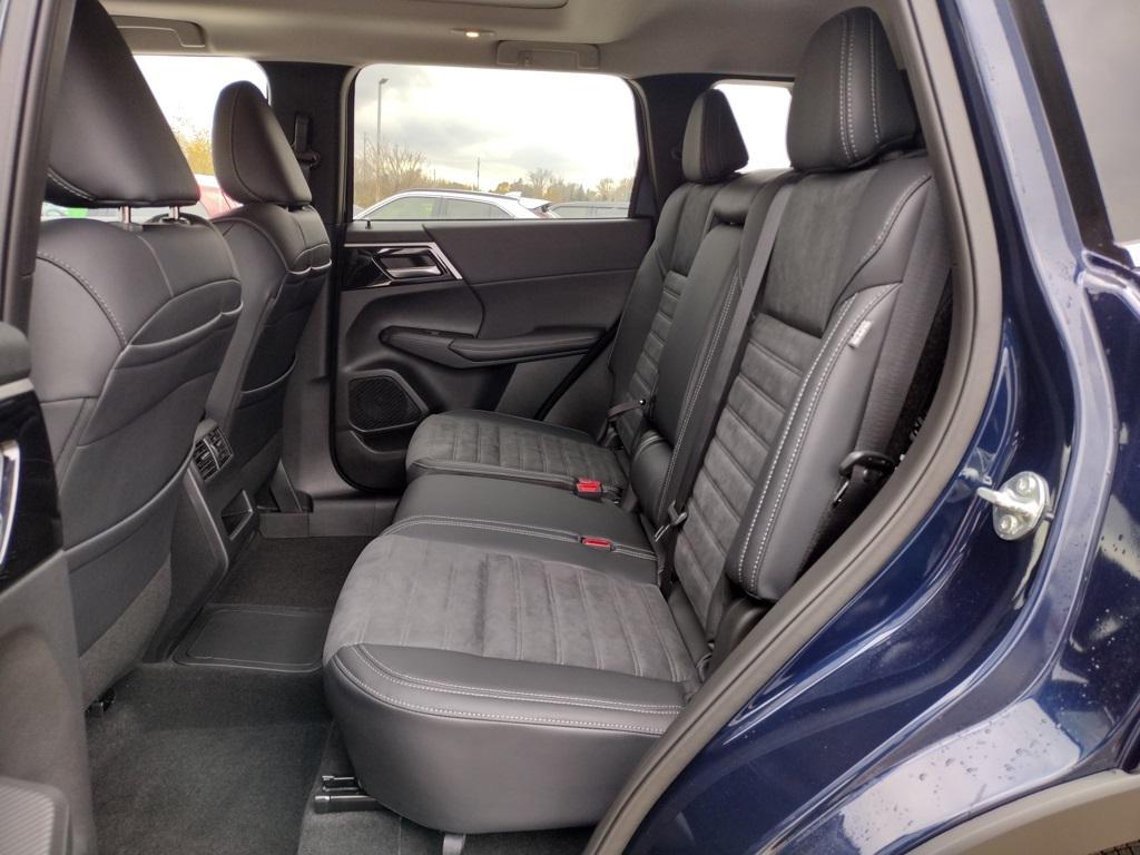 new 2025 Mitsubishi Outlander PHEV car, priced at $46,500