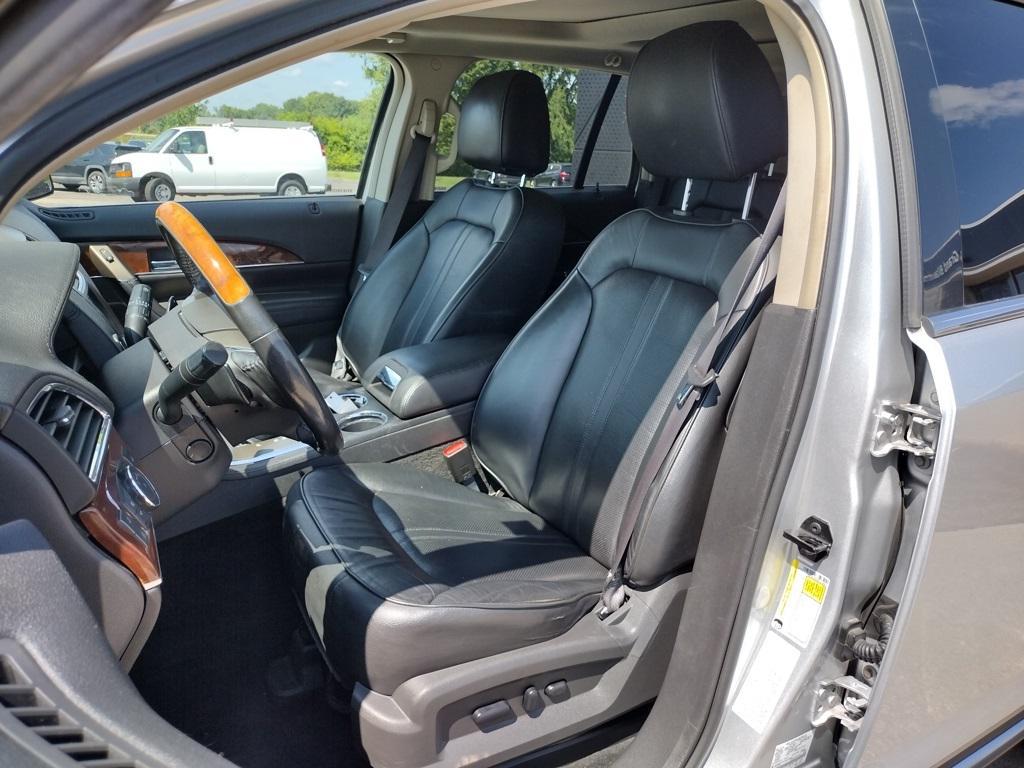 used 2013 Lincoln MKX car, priced at $7,500