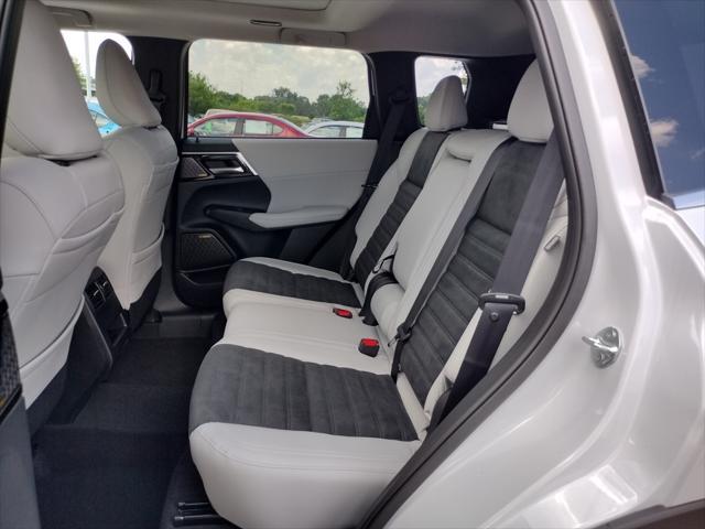 new 2025 Mitsubishi Outlander car, priced at $39,000