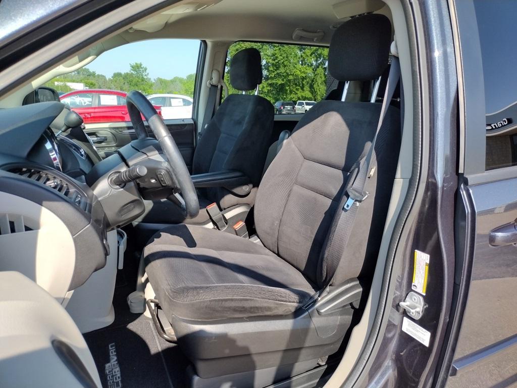 used 2014 Dodge Grand Caravan car, priced at $6,000