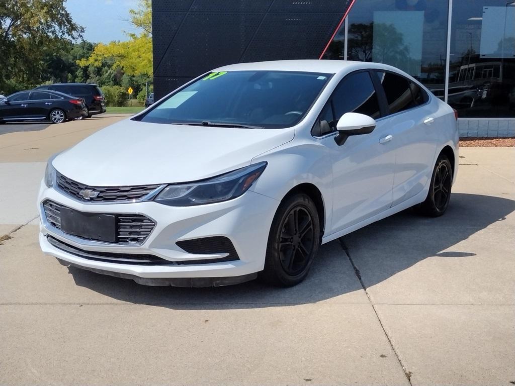 used 2017 Chevrolet Cruze car, priced at $9,000