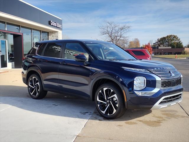 new 2024 Mitsubishi Outlander car, priced at $33,000