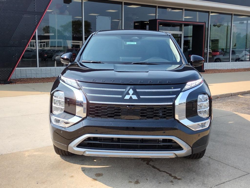 new 2025 Mitsubishi Outlander car, priced at $35,500