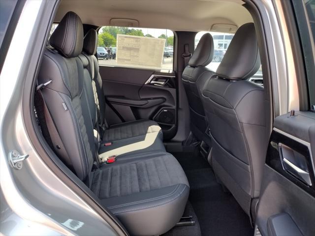new 2025 Mitsubishi Outlander car, priced at $36,000