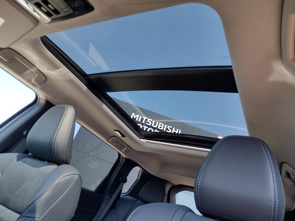 new 2025 Mitsubishi Outlander car, priced at $37,500