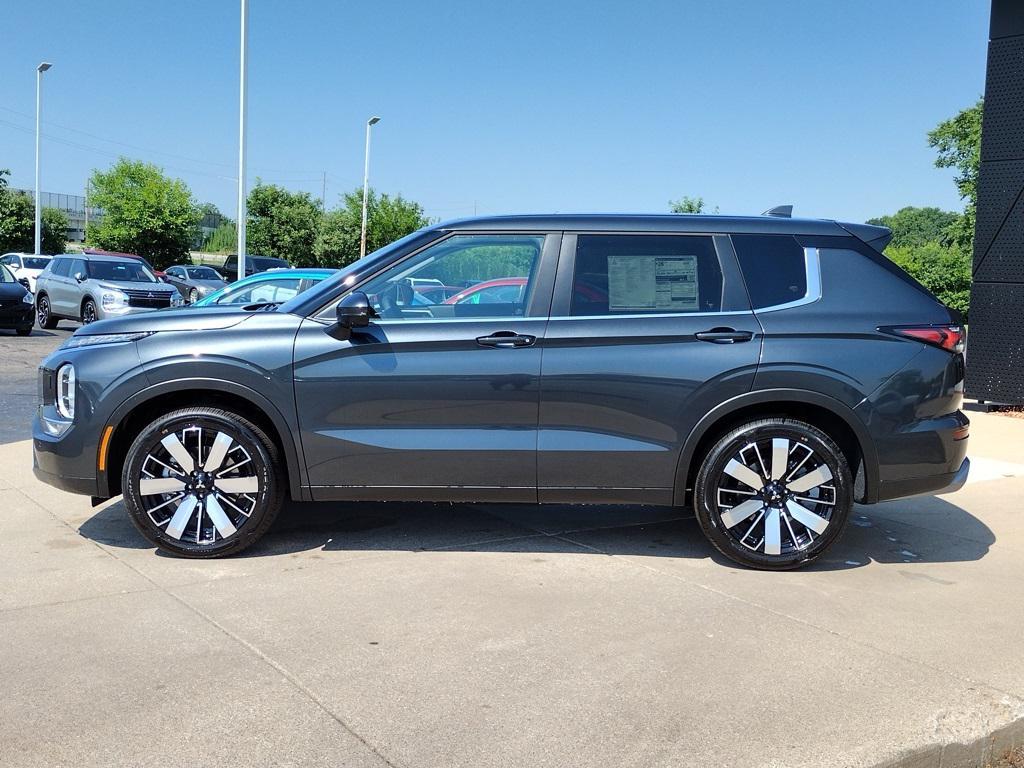 new 2025 Mitsubishi Outlander car, priced at $37,500