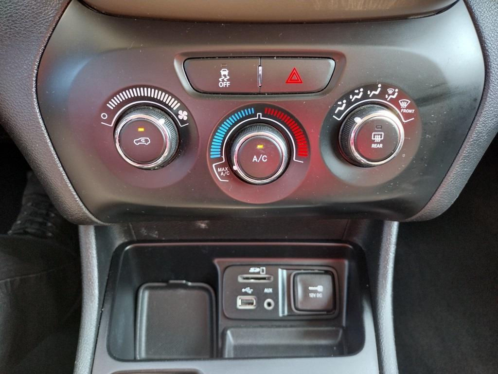 used 2016 Jeep Cherokee car, priced at $7,000