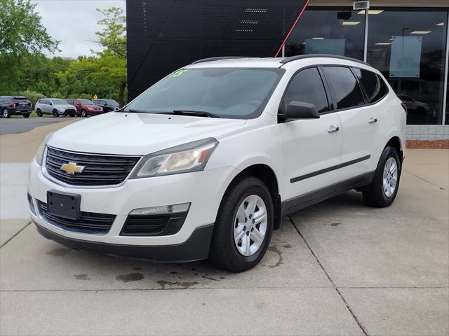 used 2015 Chevrolet Traverse car, priced at $10,000
