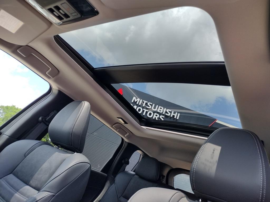 new 2025 Mitsubishi Outlander car, priced at $37,500