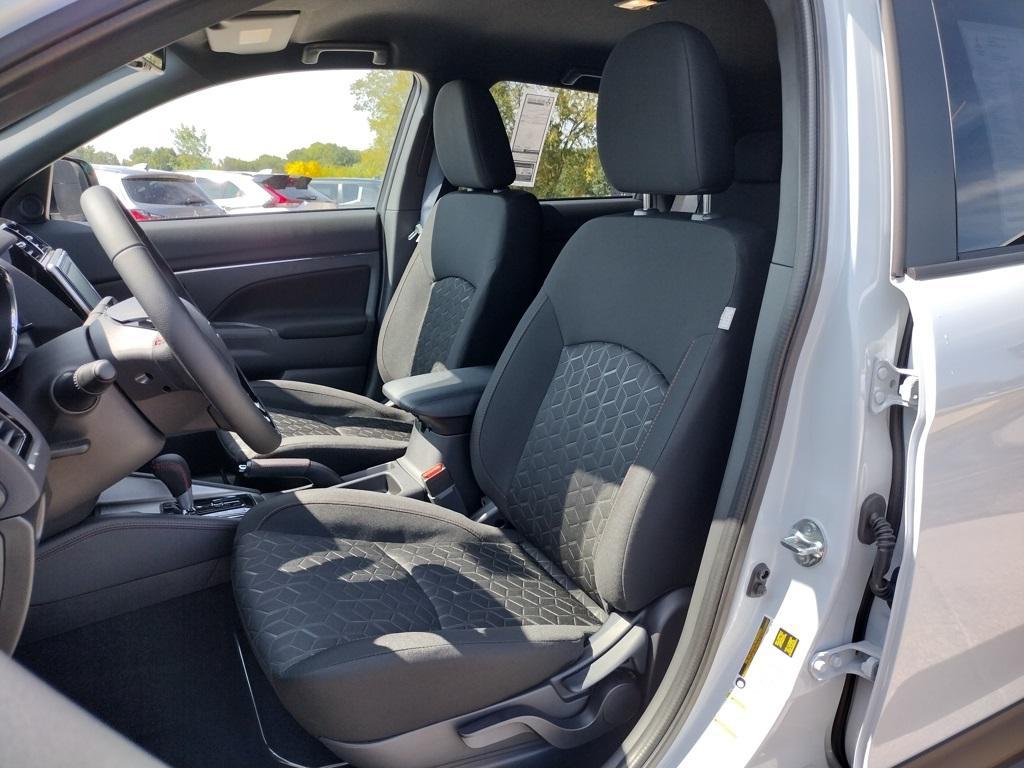 new 2025 Mitsubishi Outlander Sport car, priced at $29,000