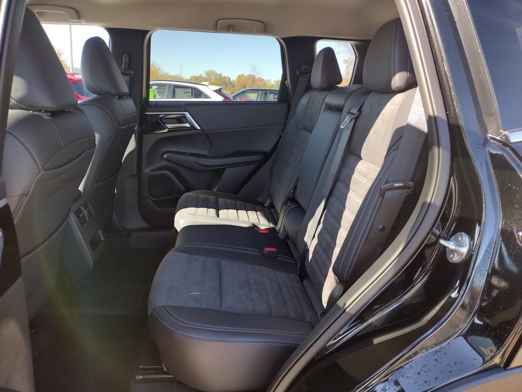 new 2025 Mitsubishi Outlander PHEV car, priced at $44,000