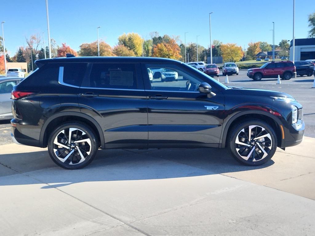 new 2025 Mitsubishi Outlander PHEV car, priced at $44,000