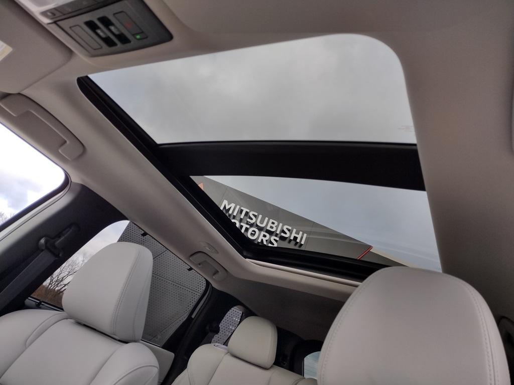 new 2025 Mitsubishi Outlander PHEV car, priced at $47,000