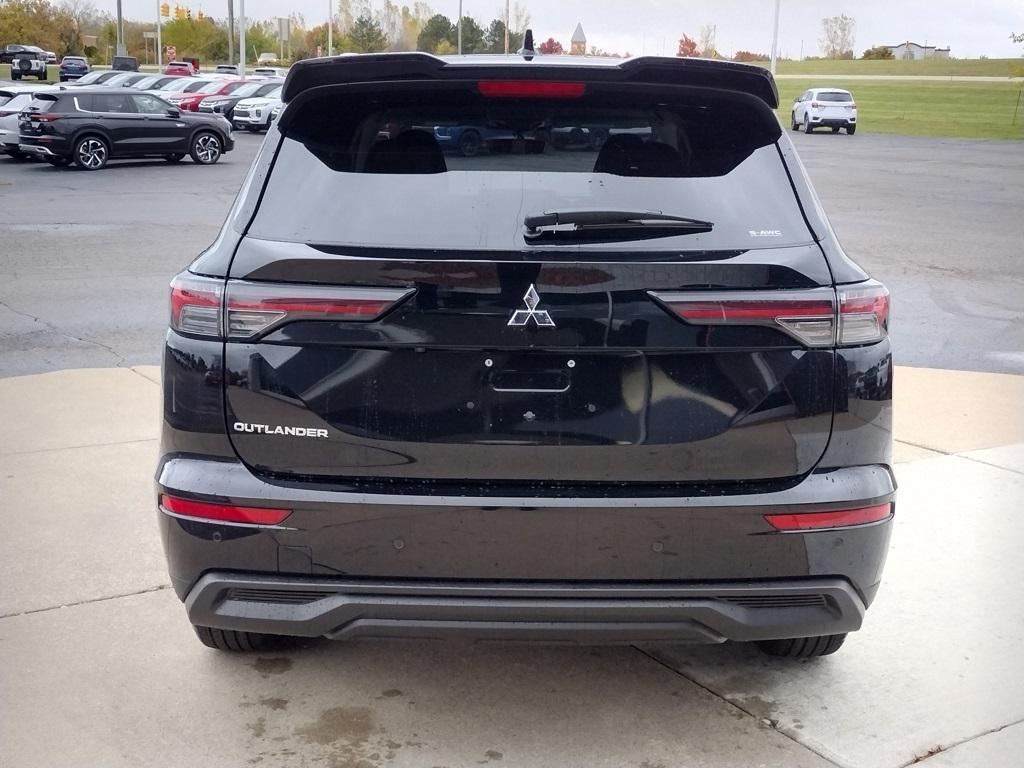 new 2025 Mitsubishi Outlander car, priced at $32,500