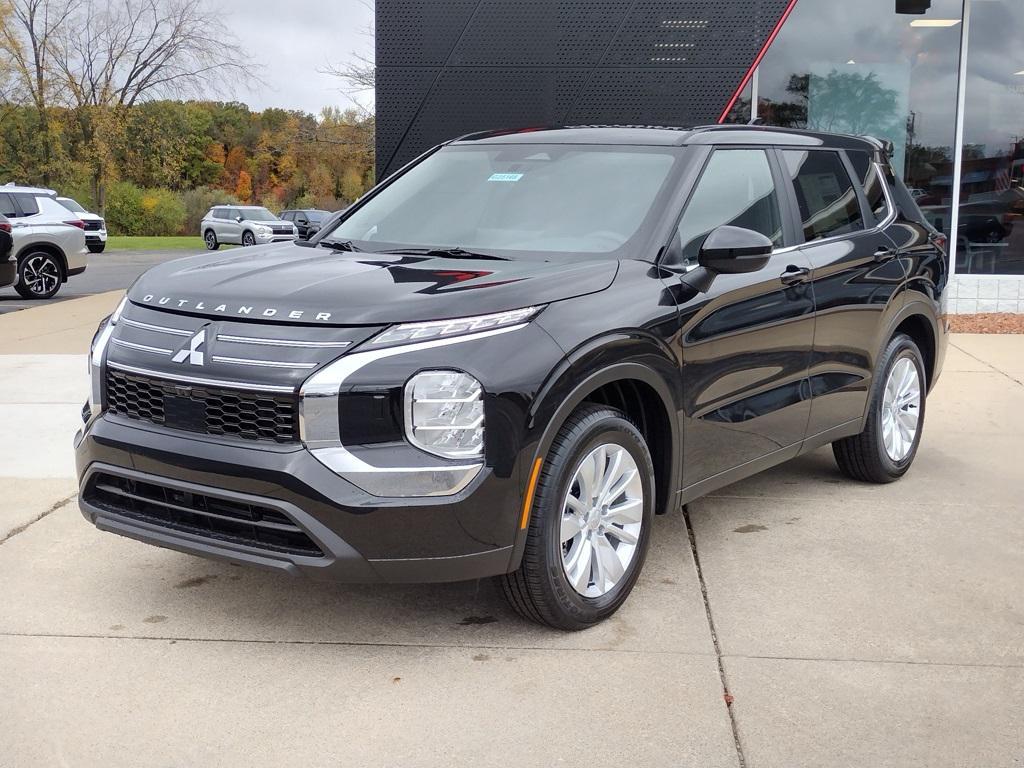 new 2025 Mitsubishi Outlander car, priced at $32,500
