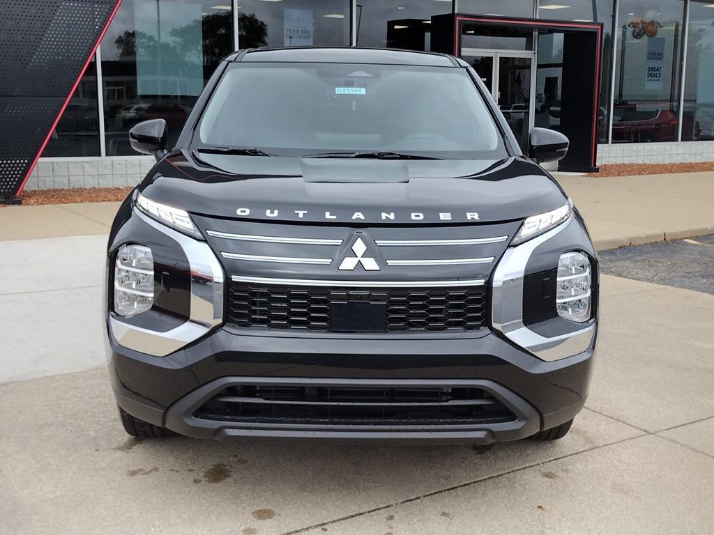 new 2025 Mitsubishi Outlander car, priced at $32,500