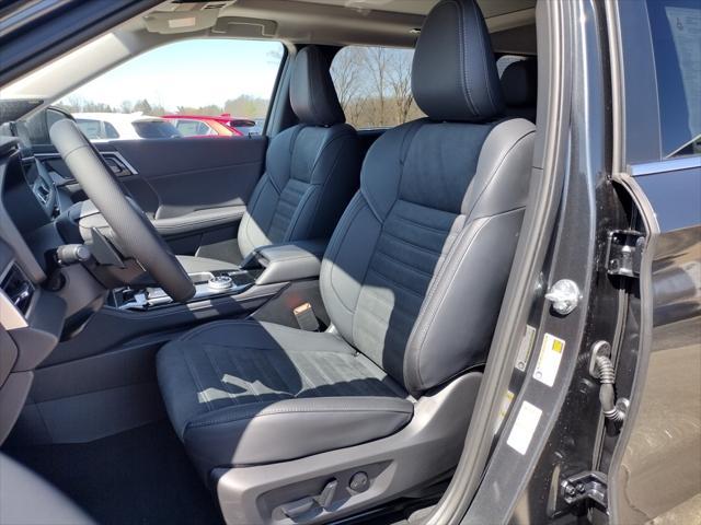 new 2025 Mitsubishi Outlander car, priced at $38,000