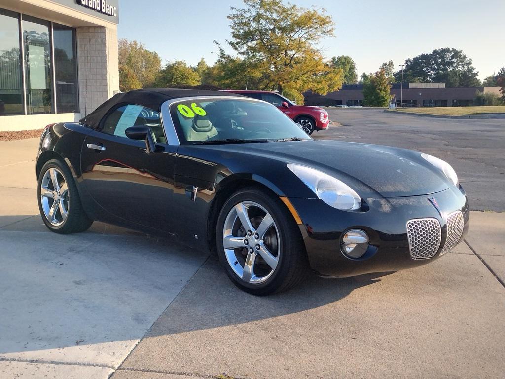 used 2006 Pontiac Solstice car, priced at $8,000