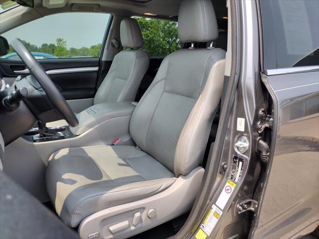 used 2016 Toyota Highlander car, priced at $20,500
