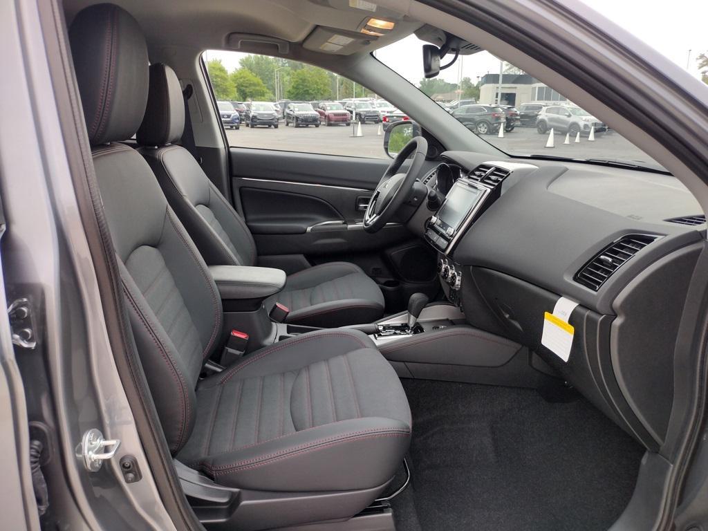 new 2025 Mitsubishi Outlander Sport car, priced at $28,500
