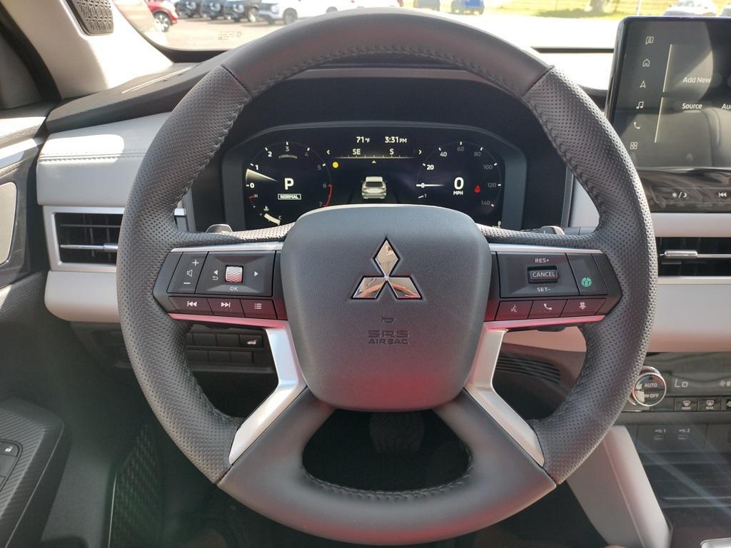 new 2025 Mitsubishi Outlander car, priced at $38,500