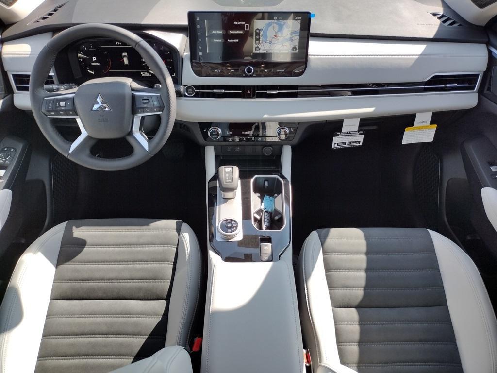 new 2025 Mitsubishi Outlander car, priced at $38,500