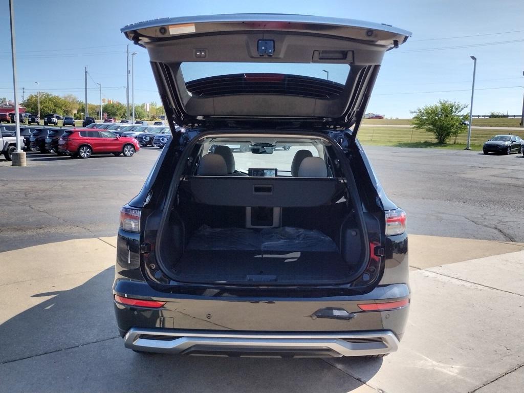 new 2025 Mitsubishi Outlander car, priced at $38,500