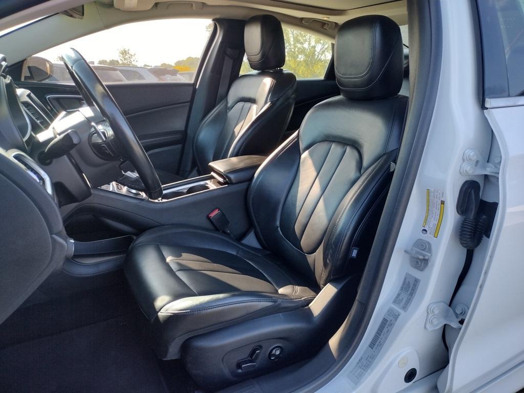 used 2016 Chrysler 200 car, priced at $14,500