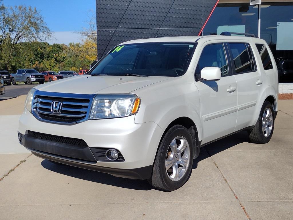 used 2014 Honda Pilot car, priced at $14,000