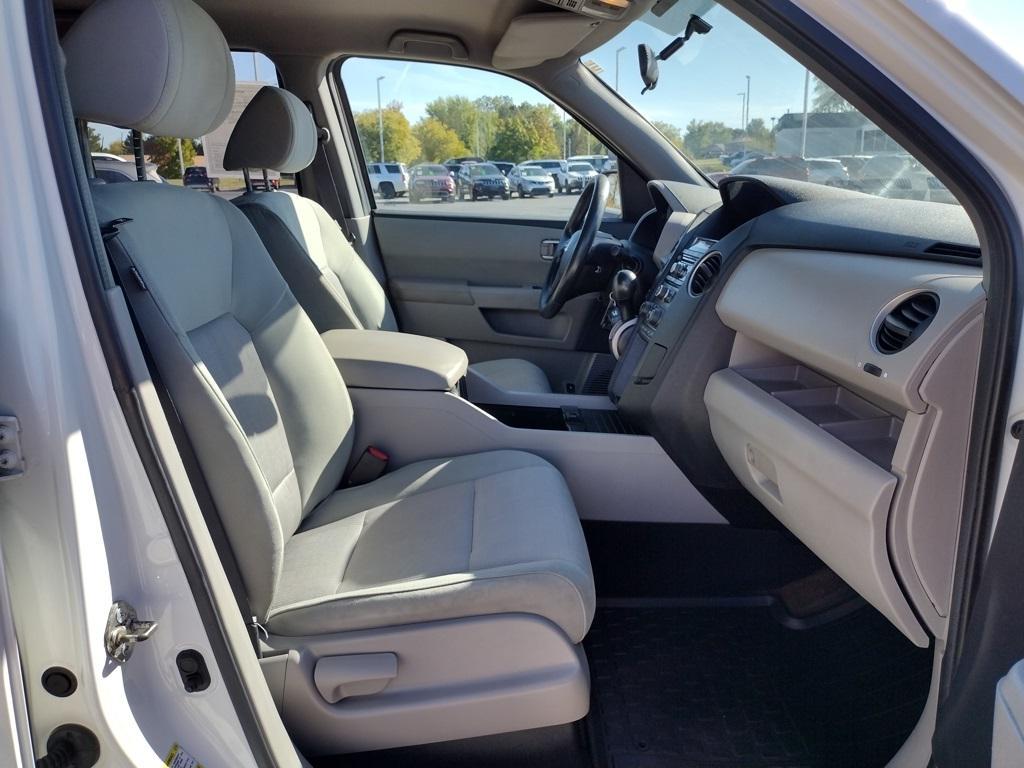 used 2014 Honda Pilot car, priced at $14,000