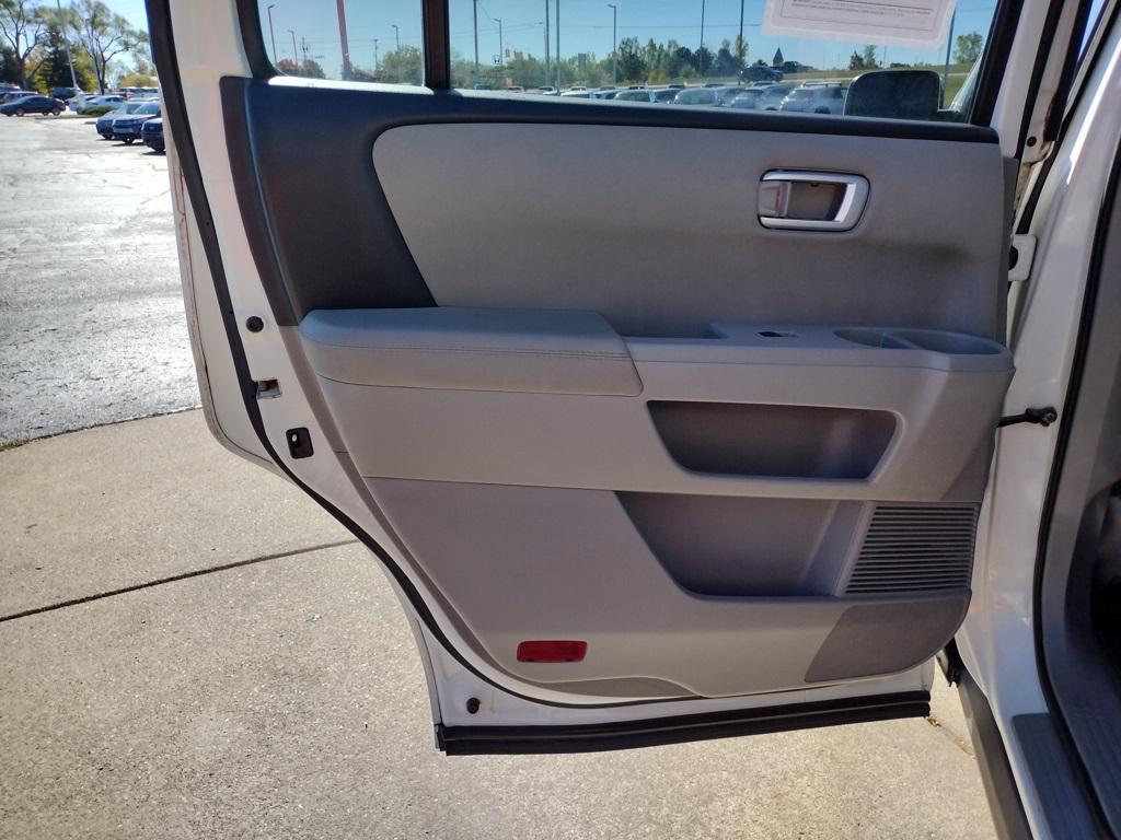 used 2014 Honda Pilot car, priced at $14,000