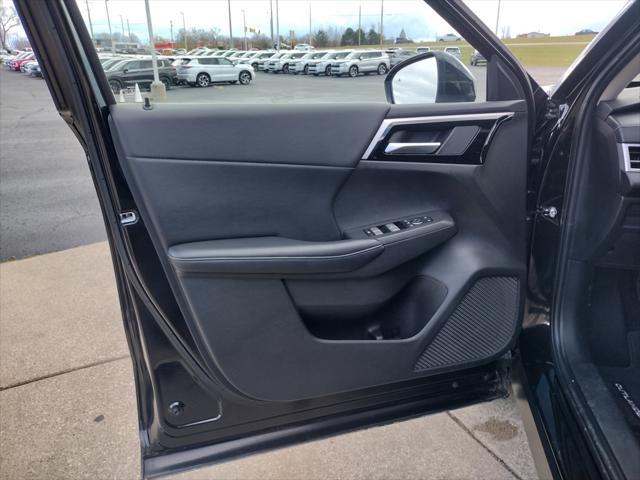 used 2023 Mitsubishi Outlander car, priced at $33,000