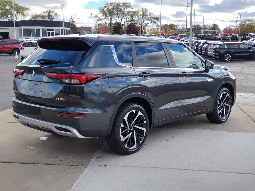 new 2025 Mitsubishi Outlander PHEV car, priced at $45,000