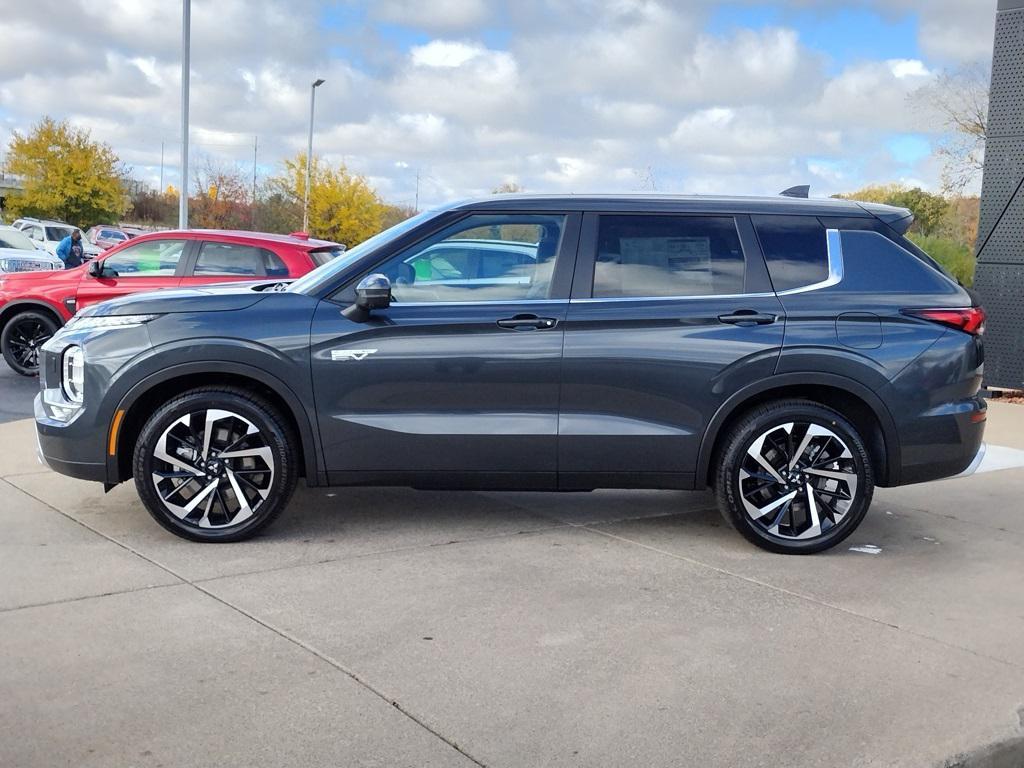 new 2025 Mitsubishi Outlander PHEV car, priced at $45,000