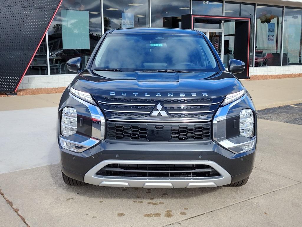new 2025 Mitsubishi Outlander PHEV car, priced at $45,000
