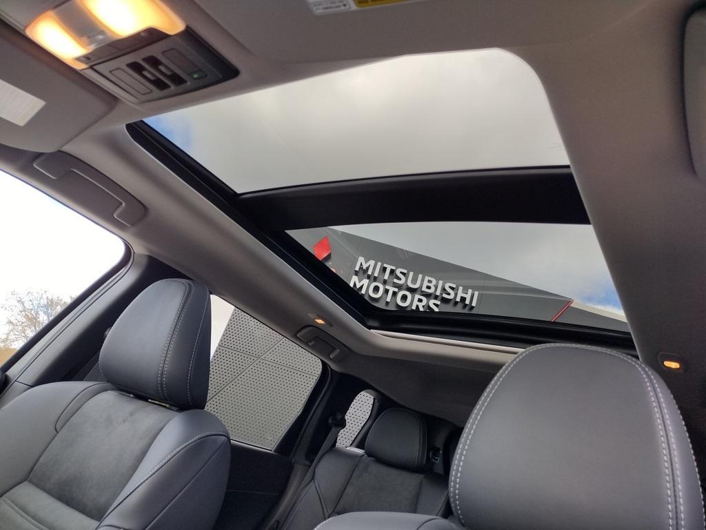 new 2025 Mitsubishi Outlander PHEV car, priced at $45,000