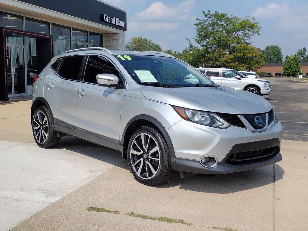 used 2019 Nissan Rogue Sport car, priced at $15,000