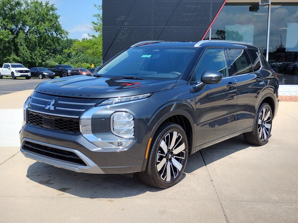 new 2025 Mitsubishi Outlander car, priced at $40,500