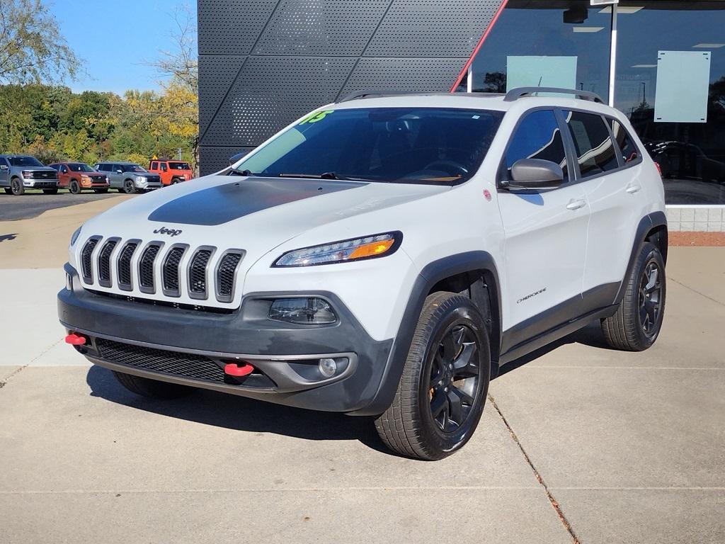 used 2015 Jeep Cherokee car, priced at $11,500