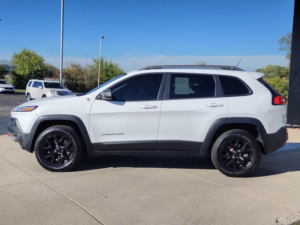 used 2015 Jeep Cherokee car, priced at $11,500