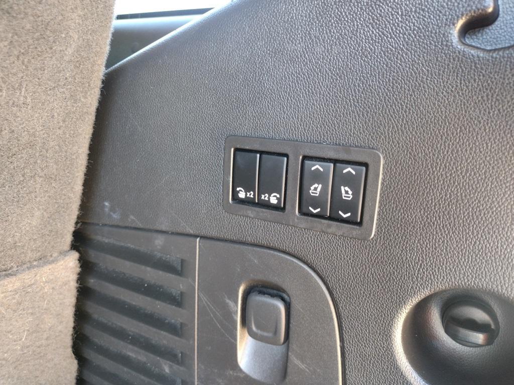 used 2016 Chevrolet Tahoe car, priced at $13,500