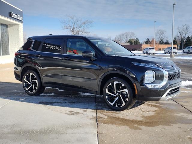 used 2023 Mitsubishi Outlander car, priced at $26,500